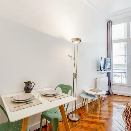 Pick A Flat's Apartments- Rue Richelieu Apartment *
